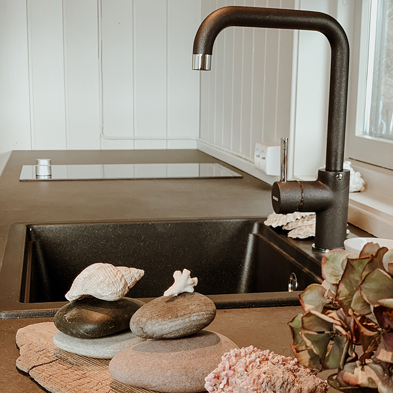 2 Lomsesanden Familiecamping Campinghytte.jpg